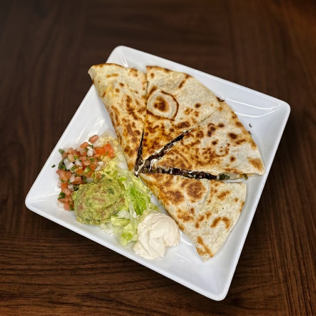Quesadillas- Pollo (Chicken).